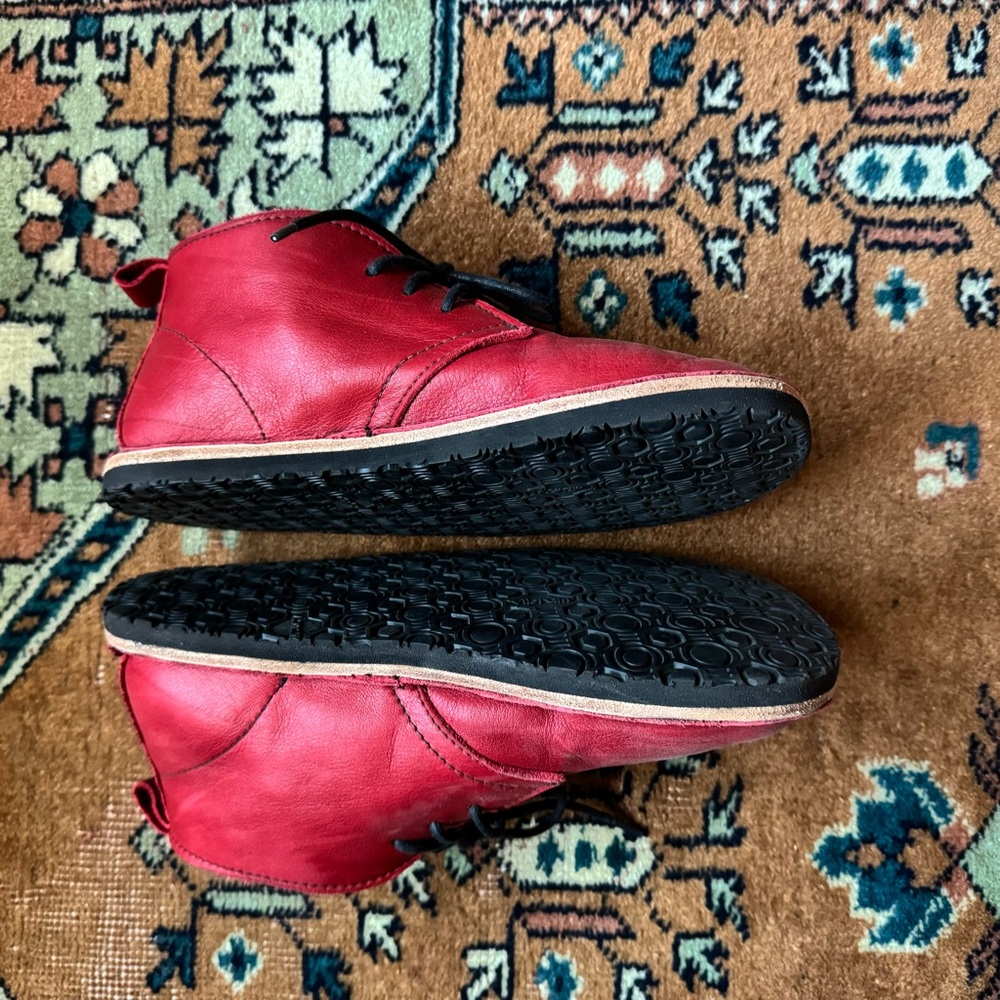 Softstar Shoes hawthorne chukka in beautiful currant red. - Picture 3 of 11